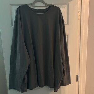 SKIMS Men’s Natural Long Sleeve Tee in Washed Gunmetal Size 5XL